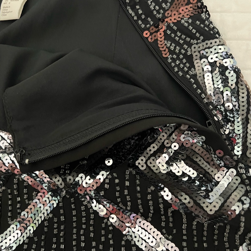Beaded Mini Skirt size 6 - Picture 4 of 7
